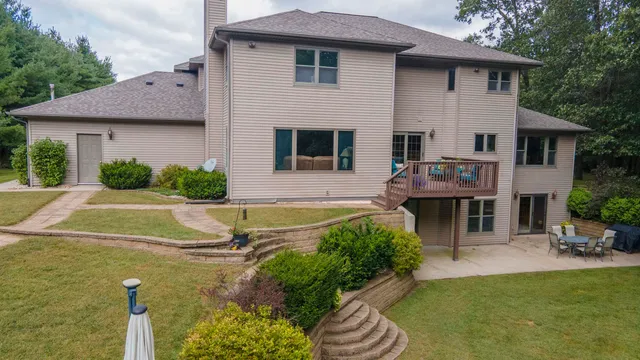 $599,900 | 703 Sandy Pines Court, Redgranite, WI 54970