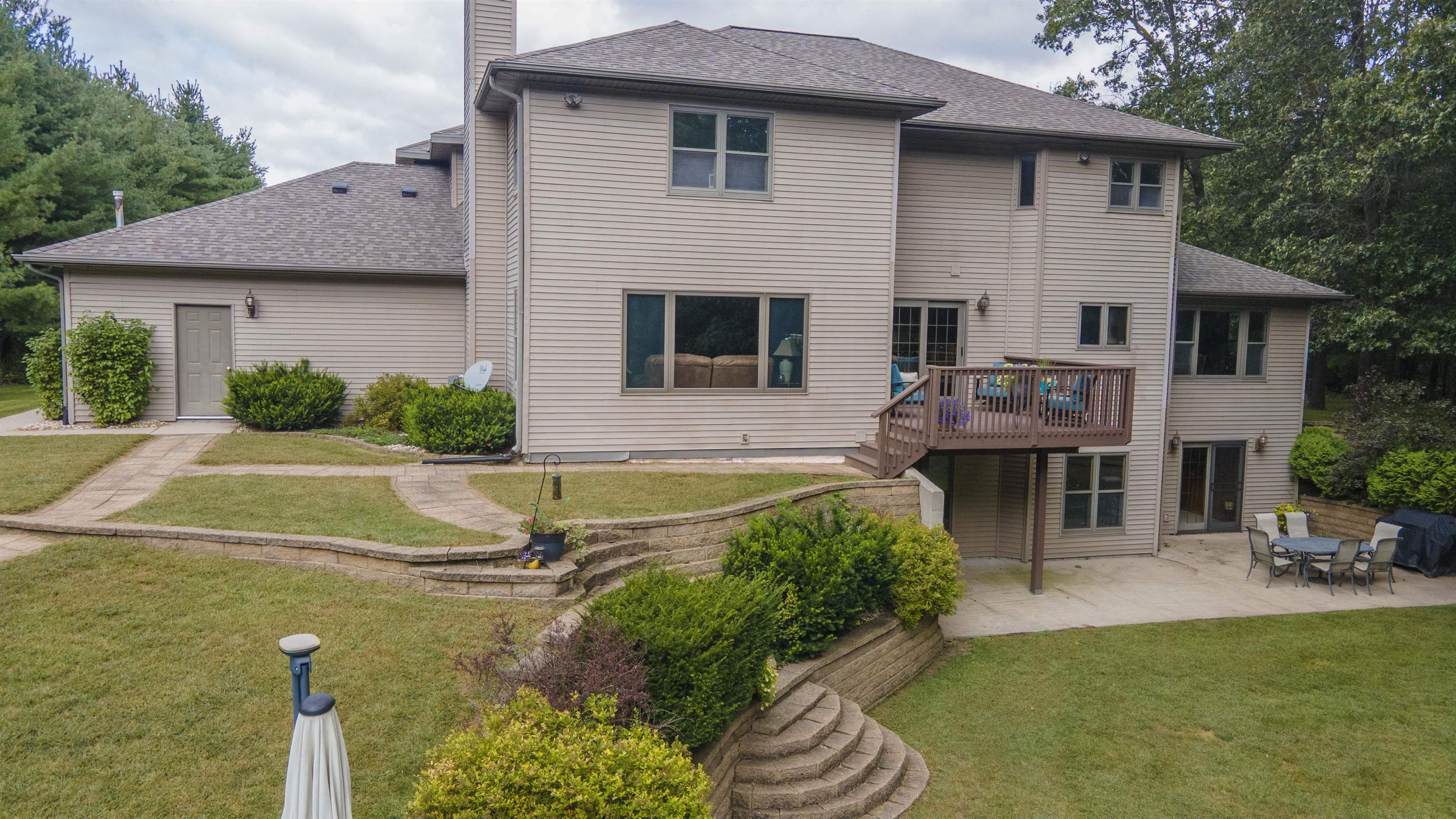 703 Sandy Pines Court Redgranite, WI 54970 - Photo 10 of 51