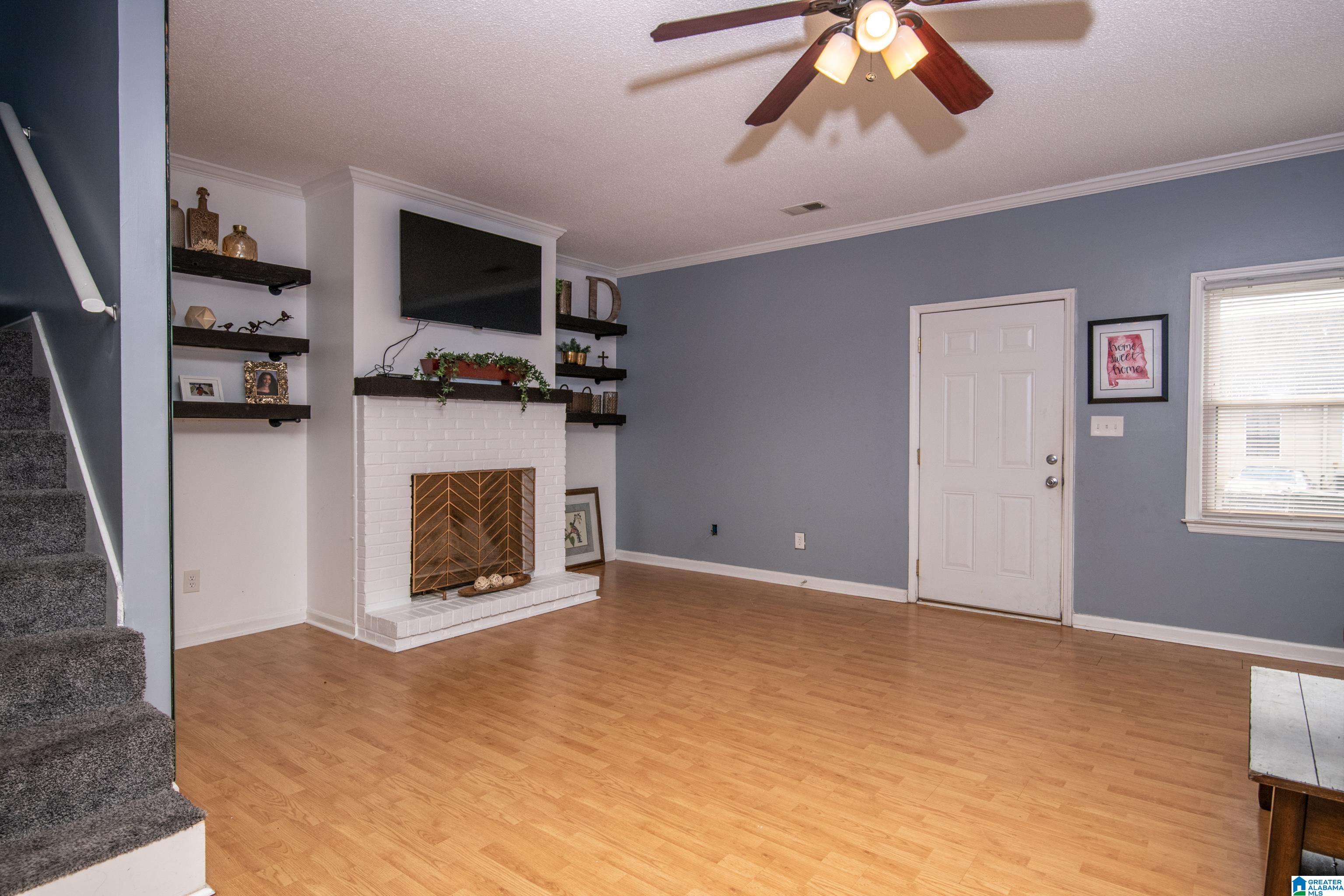 232 Laurel Circle Pelham, AL 35124 - Photo 8 of 35