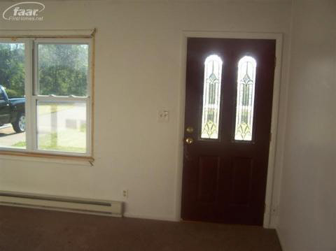 12650 Byron Road Byron, MI 48418 - Photo 4 of 16 20166319-3.JPG
