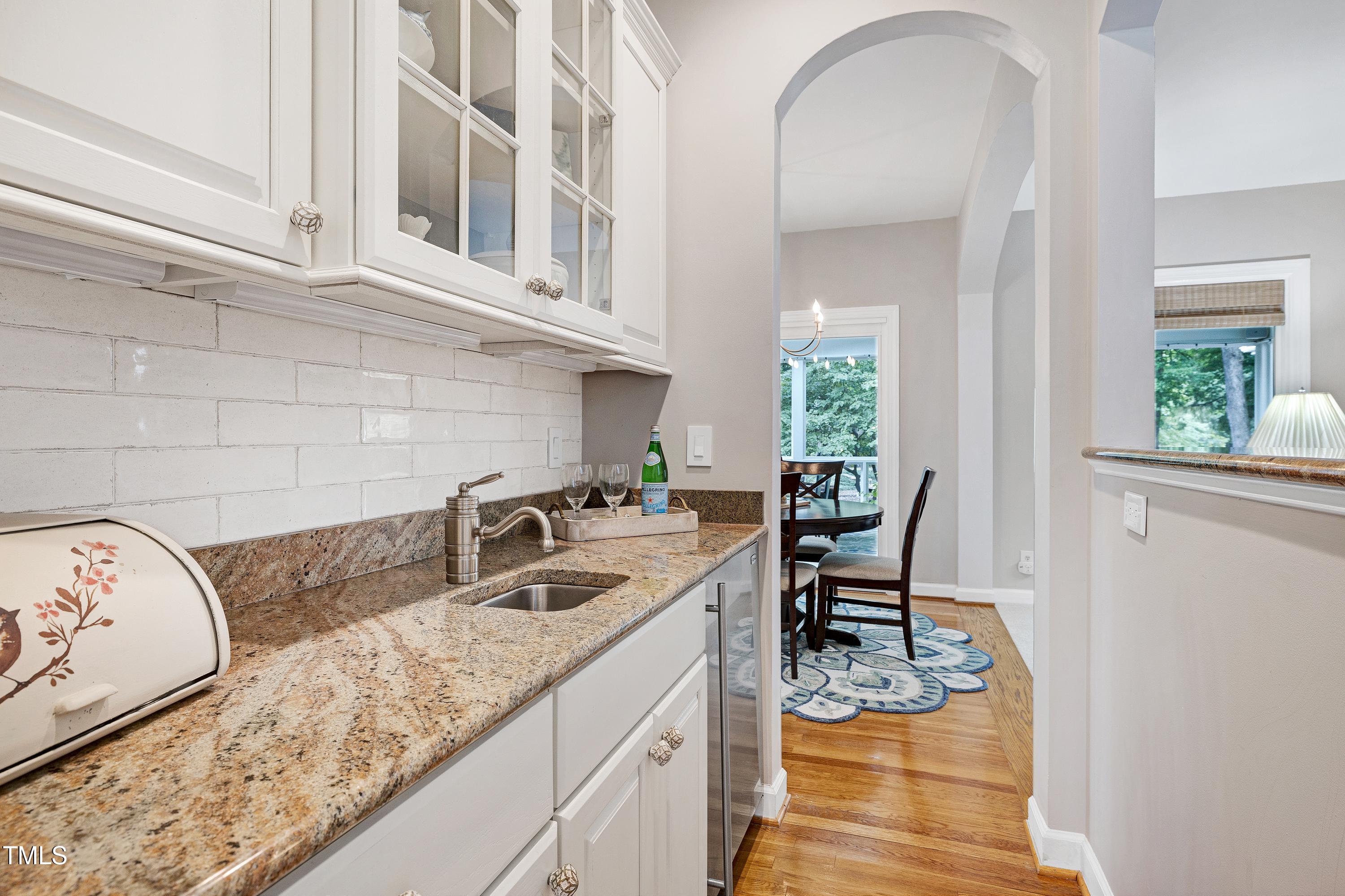 202 Coltsgate Drive Cary, NC 27518 - Photo 12 of 54 Scene-16