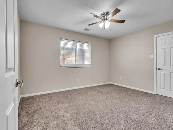 $429,000 | 6827 Davy Crockett Drive, Manvel, TX 77578