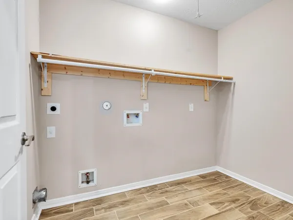 $429,000 | 6827 Davy Crockett Drive, Manvel, TX 77578