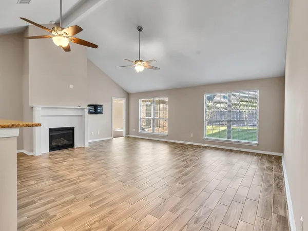 $429,000 | 6827 Davy Crockett Drive, Manvel, TX 77578