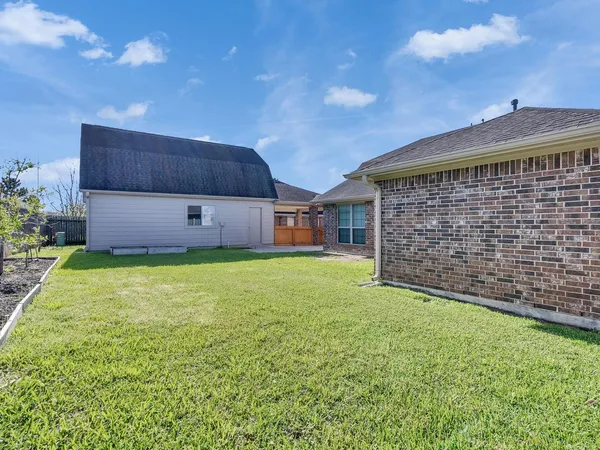 $429,000 | 6827 Davy Crockett Drive, Manvel, TX 77578