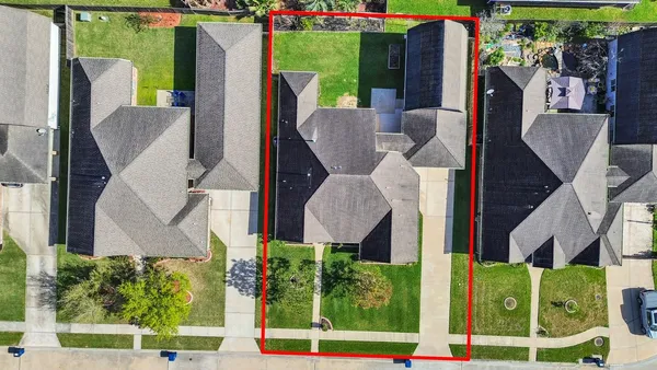 $429,000 | 6827 Davy Crockett Drive, Manvel, TX 77578