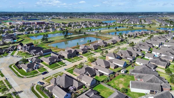 $429,000 | 6827 Davy Crockett Drive, Manvel, TX 77578