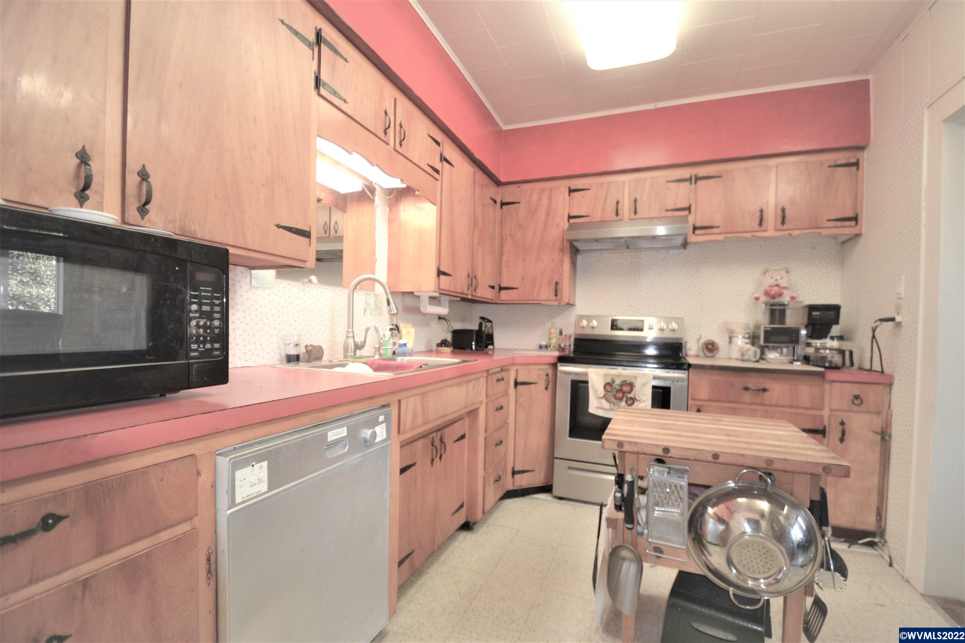 31685 Country Road Tangent, OR 97389 - Photo 7 of 29