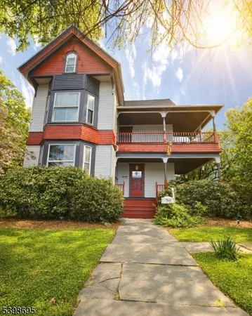 $569,900 | 608 3rd Street, Belvidere, NJ 07823