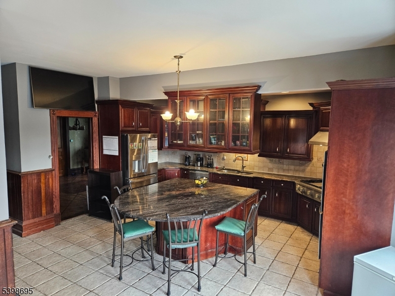 608 3rd Street Belvidere, NJ 07823 - Photo 12 of 32