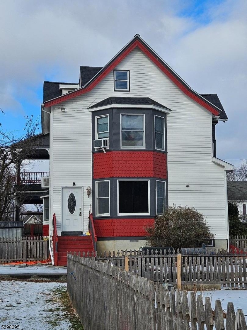 608 3rd Street Belvidere, NJ 07823 - Photo 3 of 30