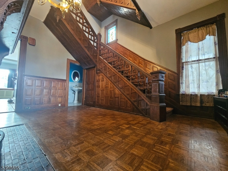 608 3rd Street Belvidere, NJ 07823 - Photo 5 of 30