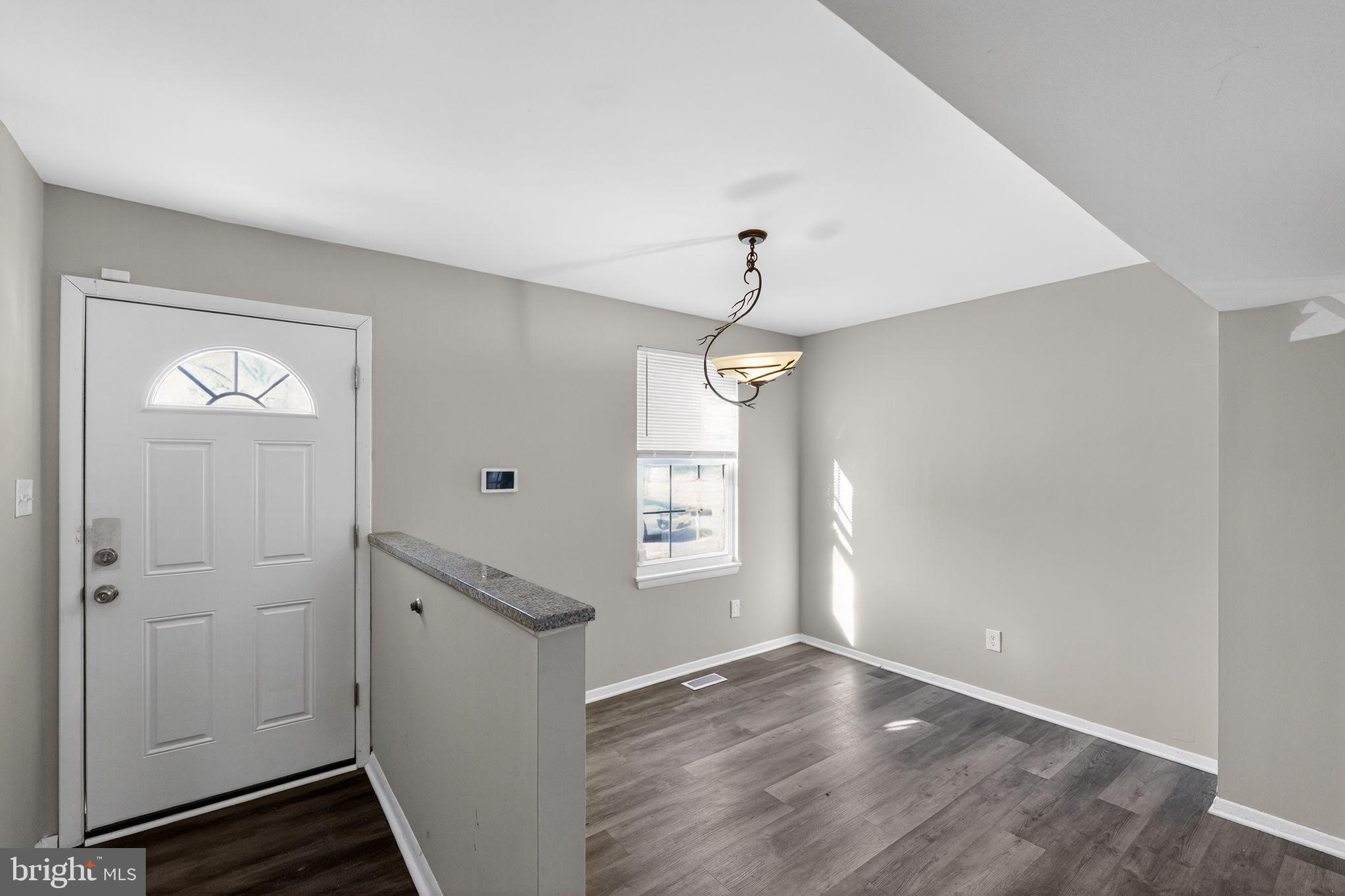 34 Garrison Ridge Court, Unit 34 Owings Mills, MD 21117 - Photo 3 of 31