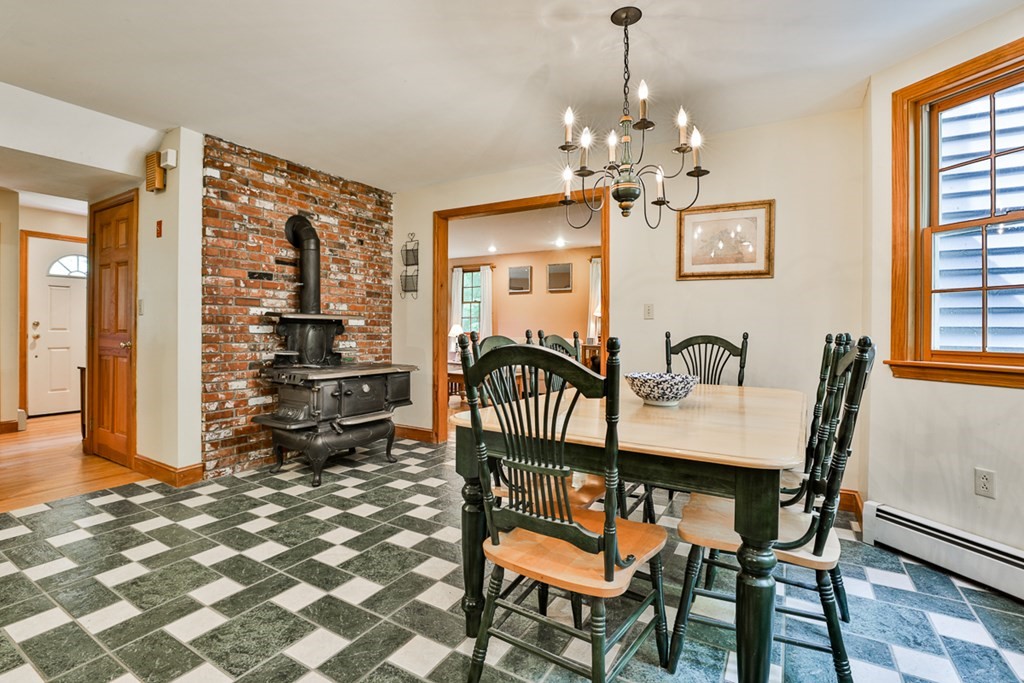 10 Byfield Road Groveland, MA 01834 - Photo 15 of 32 Gallery Image 15
