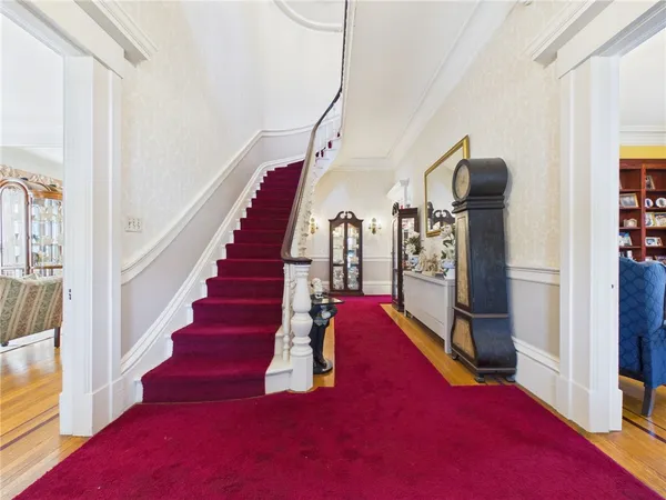$699,900 | 246 Harris Avenue, Woonsocket, RI 02895