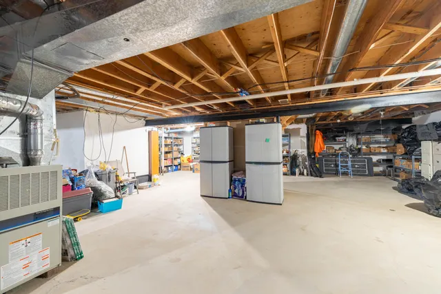 $465,000 | 16352 Country Knoll Drive, Northville, MI 48168