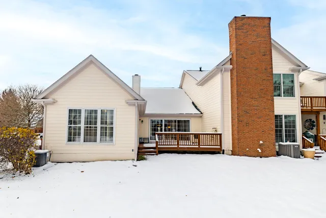 $465,000 | 16352 Country Knoll Drive, Northville, MI 48168