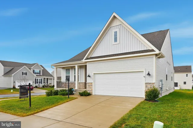 $640,000 | 2156 Berwick Drive, Jeffersonton, VA 22724