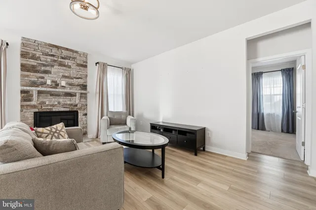 $640,000 | 2156 Berwick Drive, Jeffersonton, VA 22724