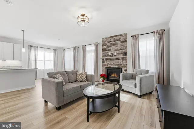 $640,000 | 2156 Berwick Drive, Jeffersonton, VA 22724