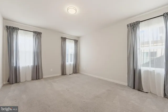 $640,000 | 2156 Berwick Drive, Jeffersonton, VA 22724