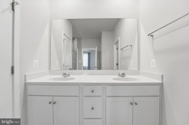 $640,000 | 2156 Berwick Drive, Jeffersonton, VA 22724