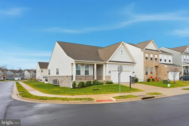 $640,000 | 2156 Berwick Drive, Jeffersonton, VA 22724