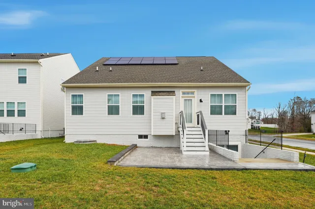 $640,000 | 2156 Berwick Drive, Jeffersonton, VA 22724