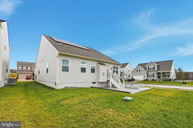 $640,000 | 2156 Berwick Drive, Jeffersonton, VA 22724