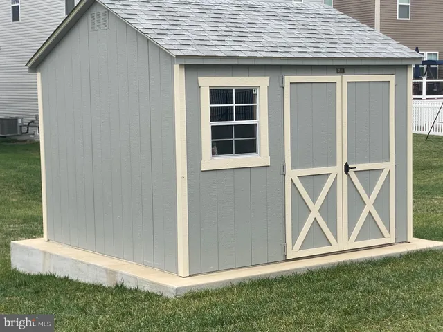 $640,000 | 2156 Berwick Drive, Jeffersonton, VA 22724