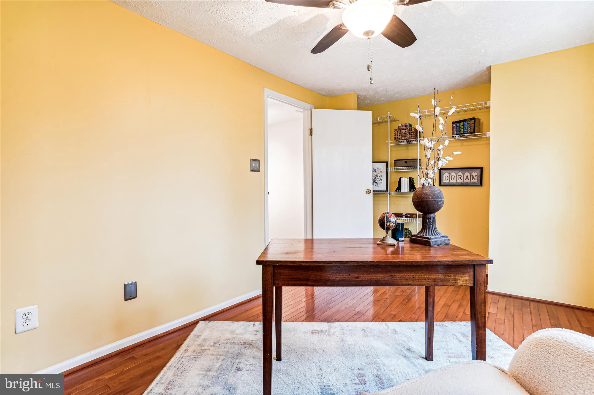 1637 Fieldthorn Drive Reston, VA 20194 - Photo 24 of 41 Bedroom