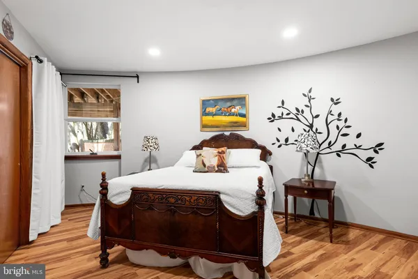 $1,200,000 | 10803 Crest Hill Road, Marshall, VA 20115