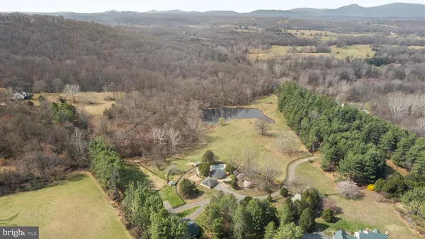 $1,200,000 | 10803 Crest Hill Road, Marshall, VA 20115