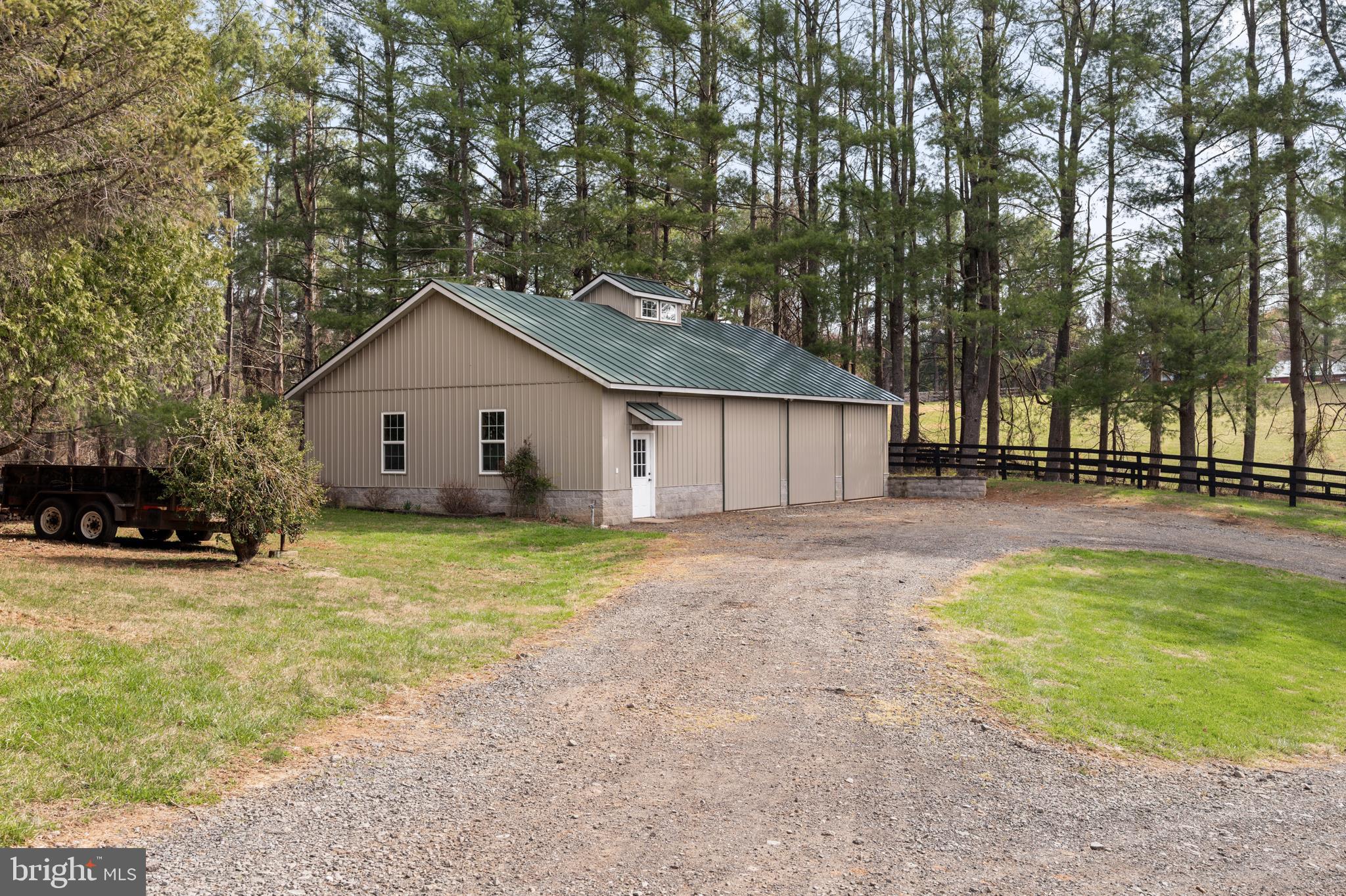 10803 Crest Hill Road Marshall, VA 20115 - Photo 3 of 30 a front view of house with yard and trees