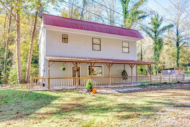 $315,000 | 643 Airport Road, Oakdale, TN 37829