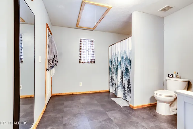 $315,000 | 643 Airport Road, Oakdale, TN 37829