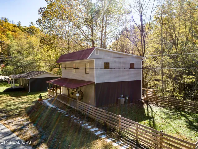 $315,000 | 643 Airport Road, Oakdale, TN 37829