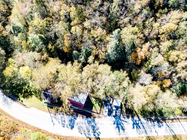 $315,000 | 643 Airport Road, Oakdale, TN 37829