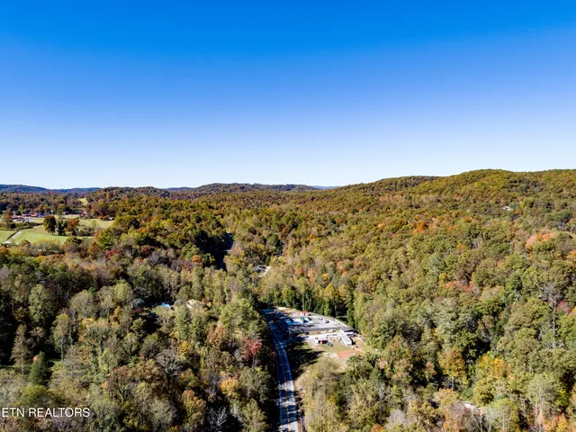 $315,000 | 643 Airport Road, Oakdale, TN 37829