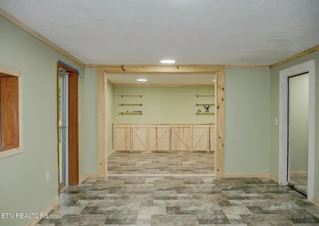 $315,000 | 643 Airport Road, Oakdale, TN 37829