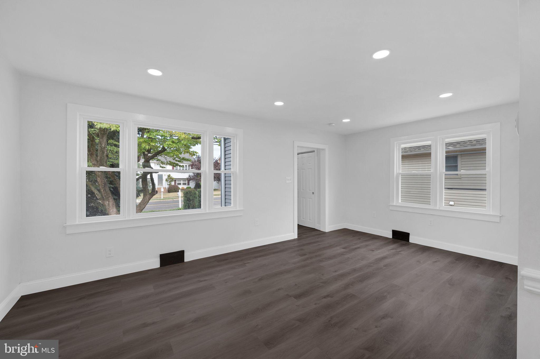 209 Klockner Road Hamilton, NJ 08619 - Photo 7 of 27