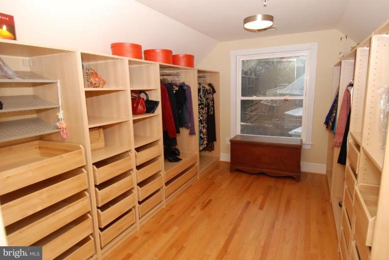 9213 Wire Avenue Silver Spring, MD 20901 - Photo 13 of 24 Walk-in closet