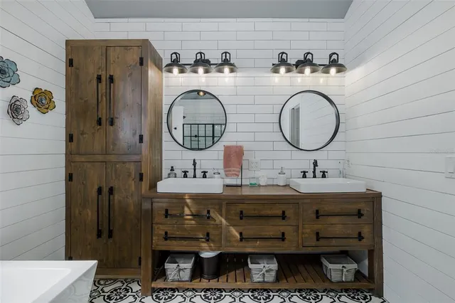 $679,000 | 1455 Haverhill Drive, New Port Richey, FL 34655