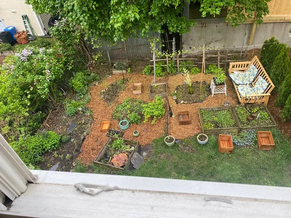 $800,000 | 8-10 Acorn Street, Waltham, MA 02453