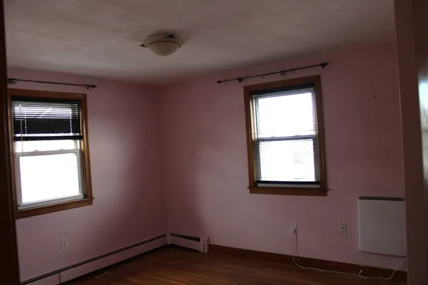 $800,000 | 8-10 Acorn Street, Waltham, MA 02453