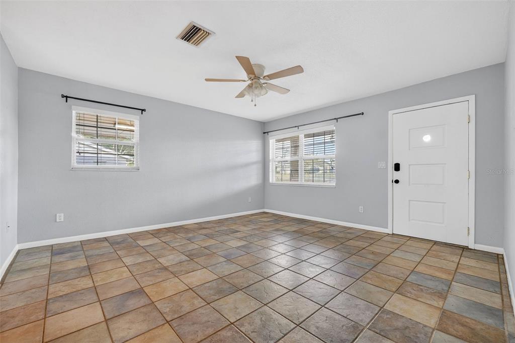 309 North 8th Street Dundee, FL 33838 - Photo 6 of 91