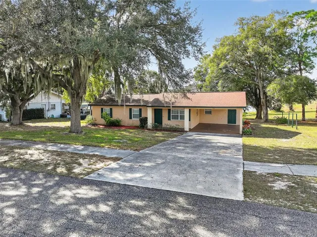 $295,000 | 309 North 8th Street, Dundee, FL 33838