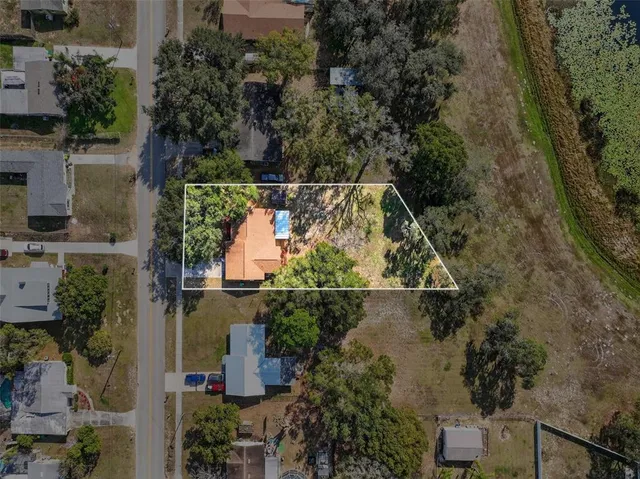 $295,000 | 309 North 8th Street, Dundee, FL 33838