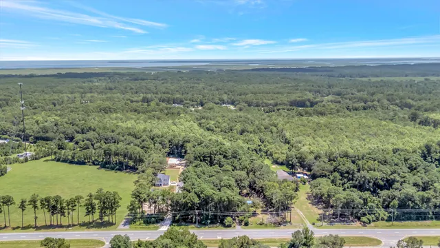 $589,990 | 6339 North Highway 17, Awendaw, SC 29429