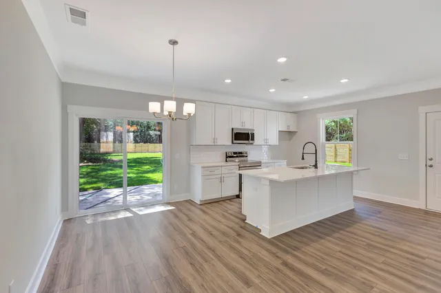 $579,990 | 6339 North Highway 17, Awendaw, SC 29429